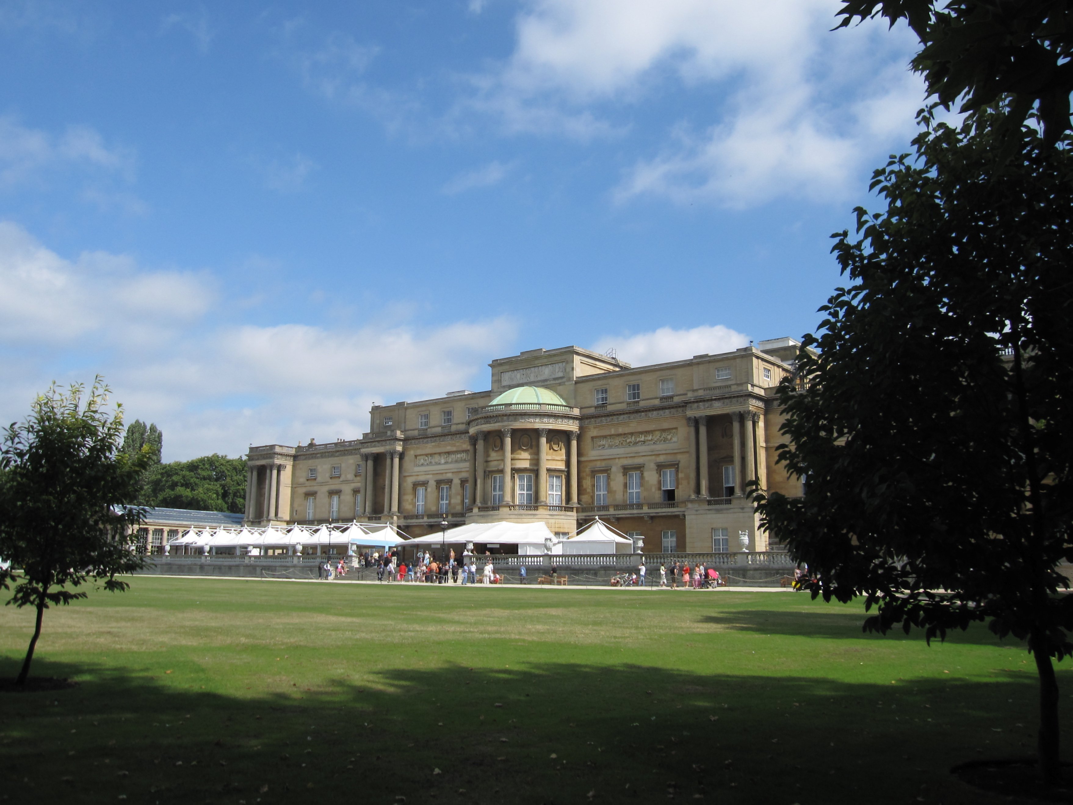 버킹엄 궁전 정원 (Buckingham Palace Garden)